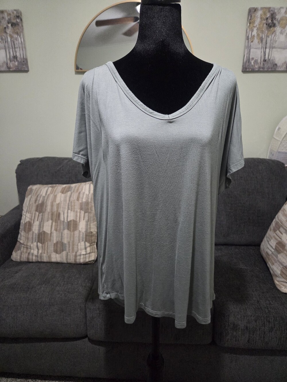 Maurices Sage Green V-Neck Short Sleeve Tee